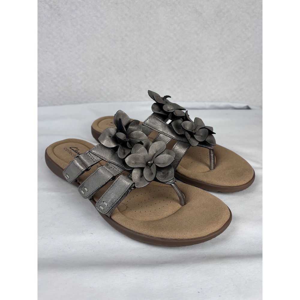 CLARKS ELIZABELLE MAE SANDALS 10 PEWTER METALLIC FLORAL STRAPPY THONG SLIDES